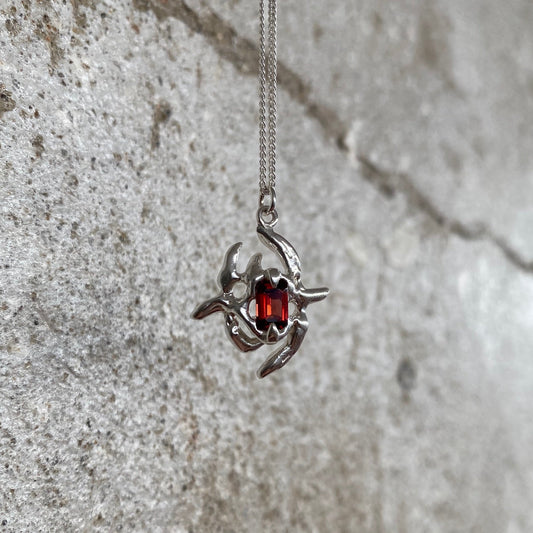 Mini KHAOS sterling silver and Garnet necklace II