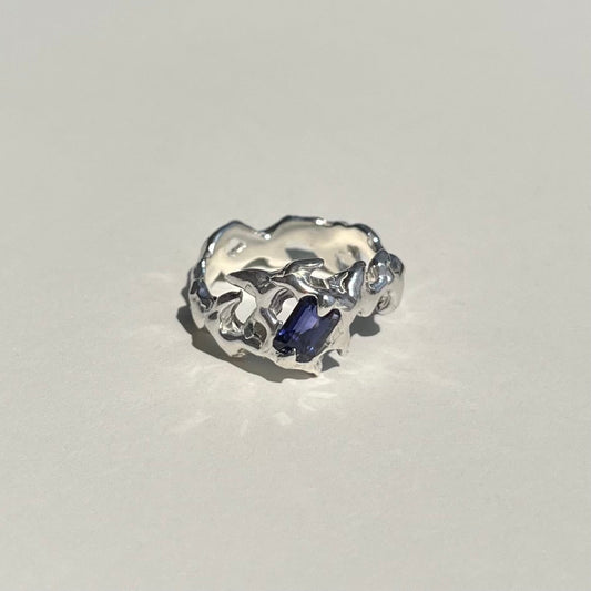Mini KHAOS sterling silver and Iolite ring III