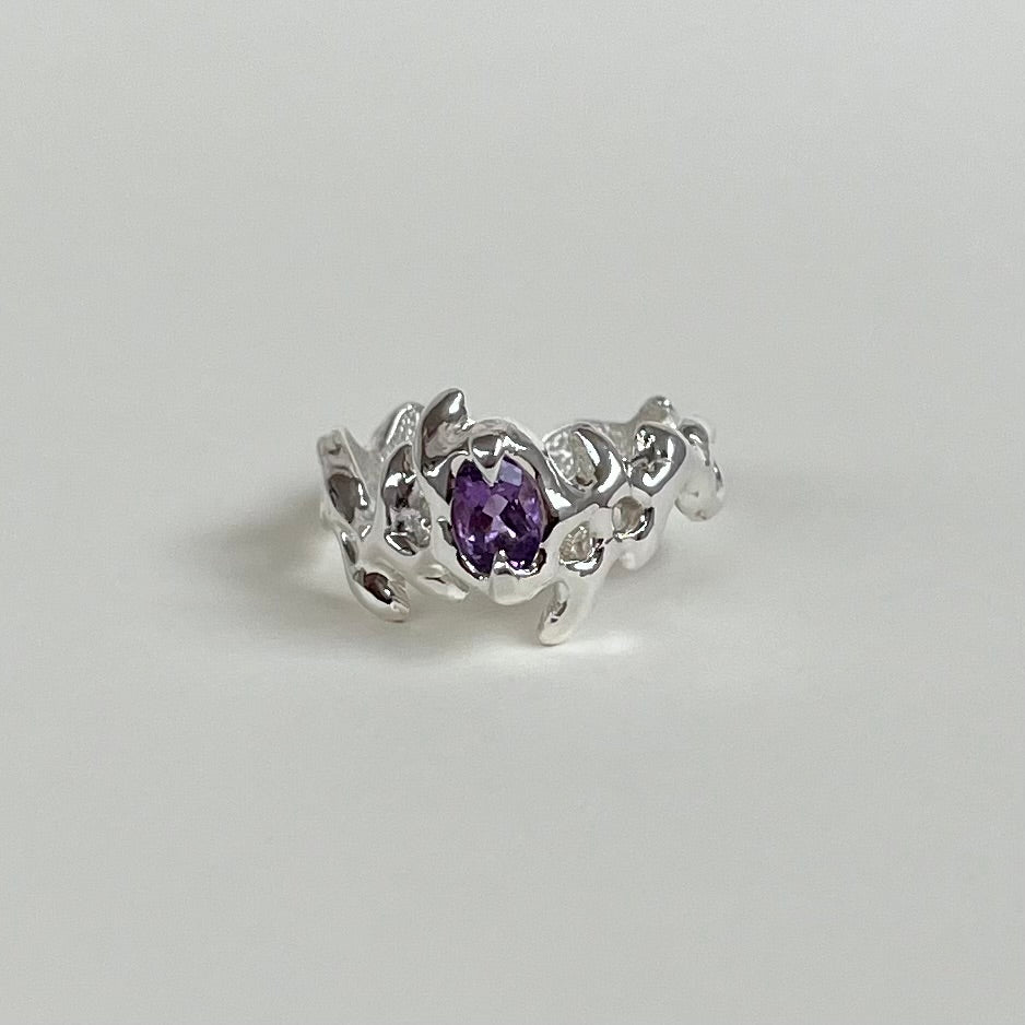 Mini KHAOS sterling silver ring with oval cut vertical gemstone I