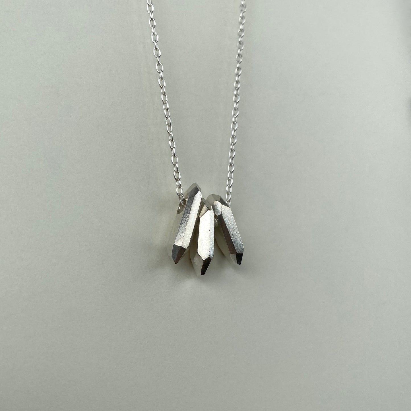 QUARTZ sterling silver adjustable chain necklace II