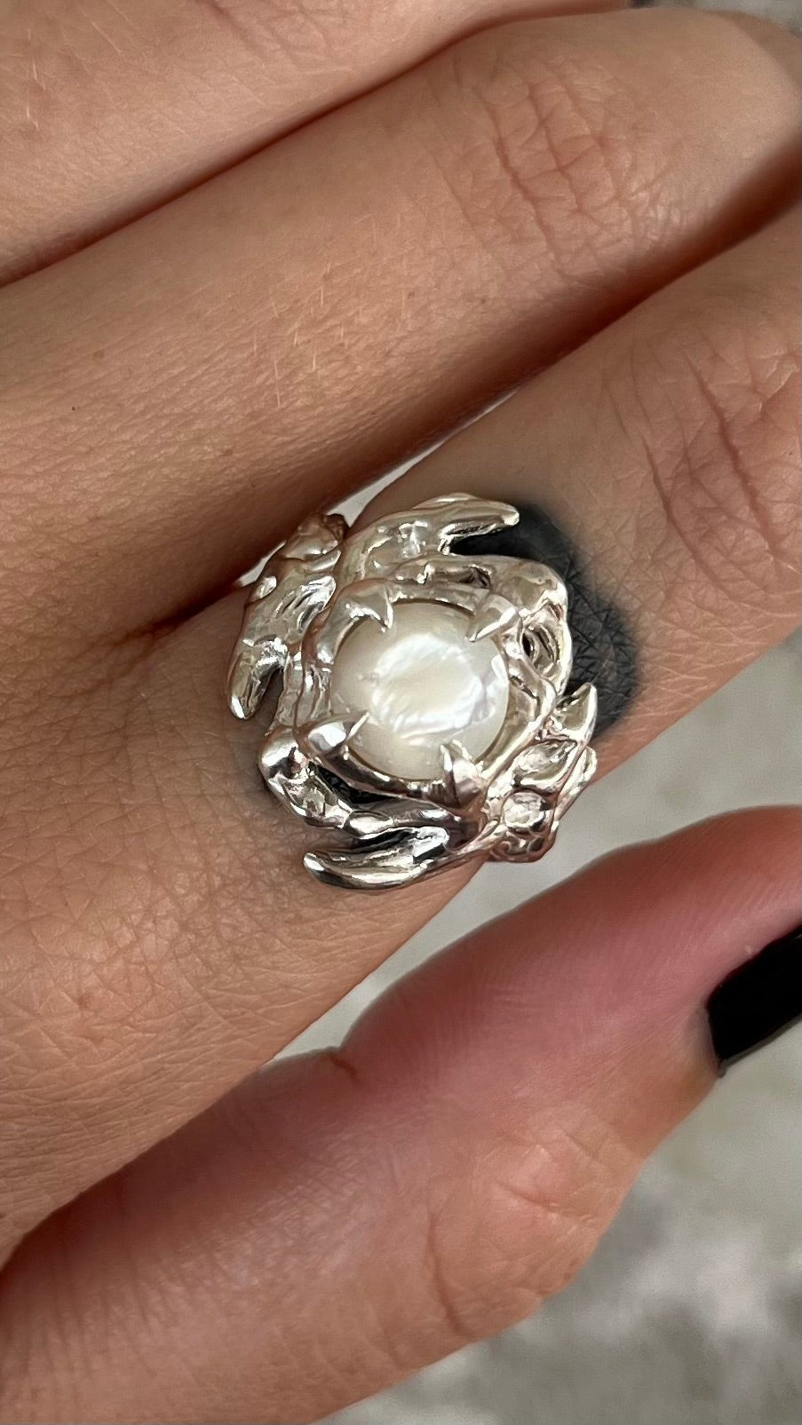 KHAOS sterling silver and Mother of pearl ring