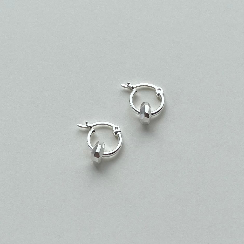 LITHOS sterling silver hoop earrings IV