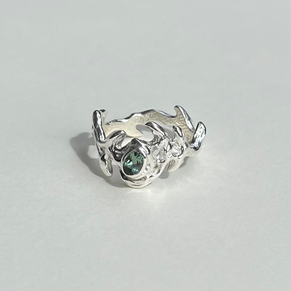 Mini KHAOS sterling silver and green Tourmaline ring XXI
